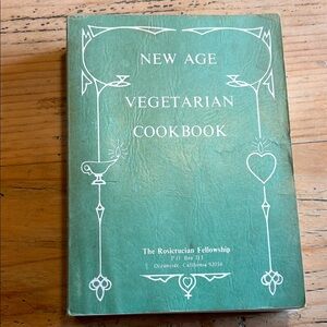 New Age Vegetarian Cookbook with Elegant Green Cover Third Edition 1972